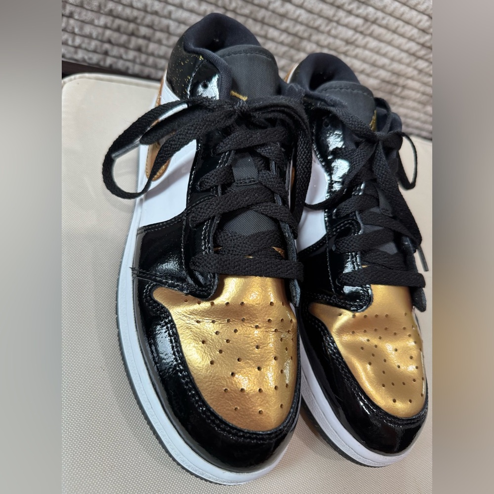 Nike Air Jordan 1 Low Gold Toe size 7Y - Picture 5 of 9